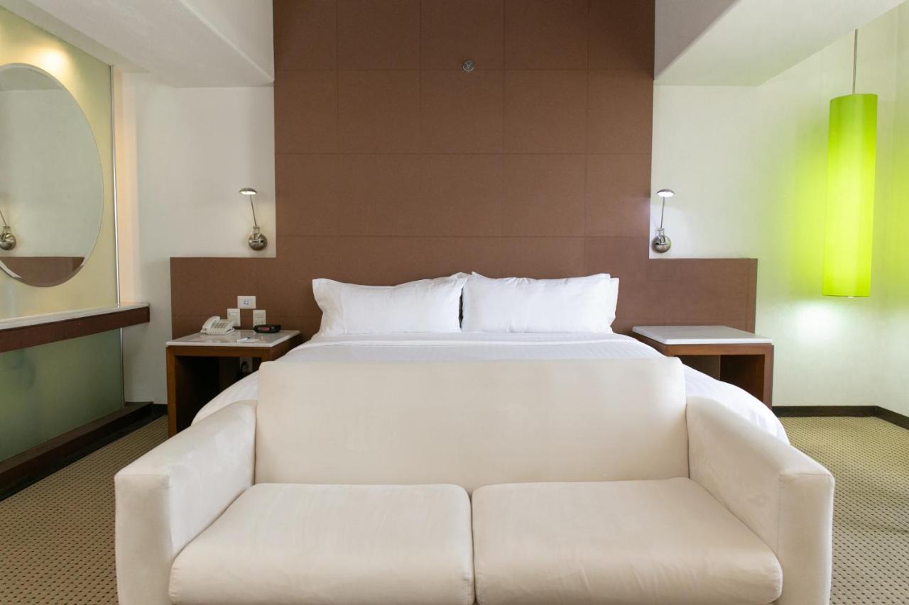 Hotel & Suites Bel Air Business Саламанка Экстерьер фото