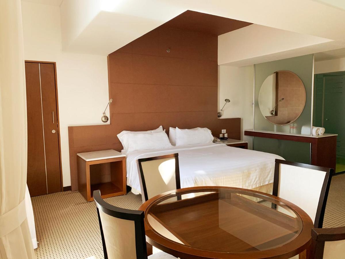 Hotel & Suites Bel Air Business Саламанка Экстерьер фото