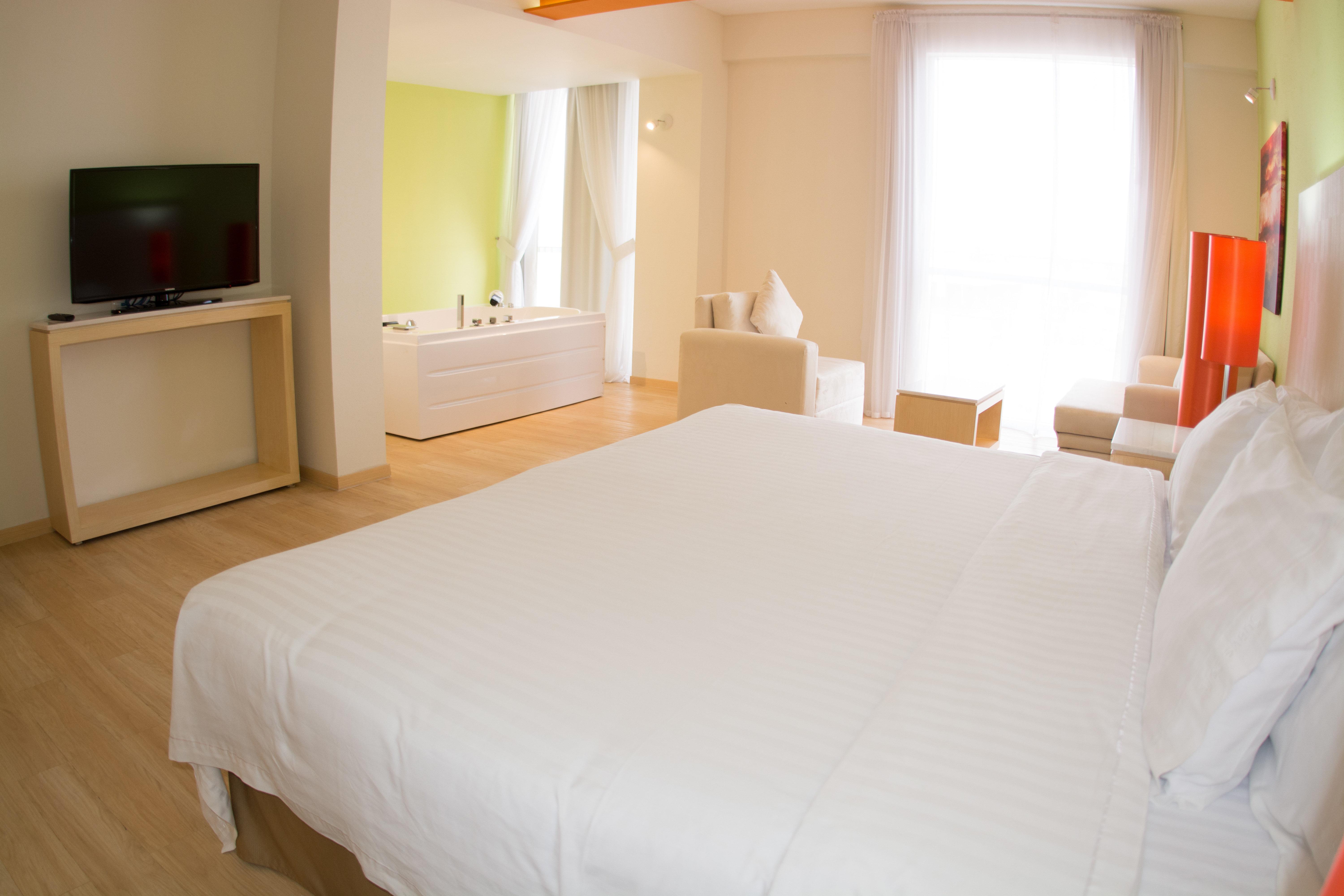 Hotel & Suites Bel Air Business Саламанка Экстерьер фото
